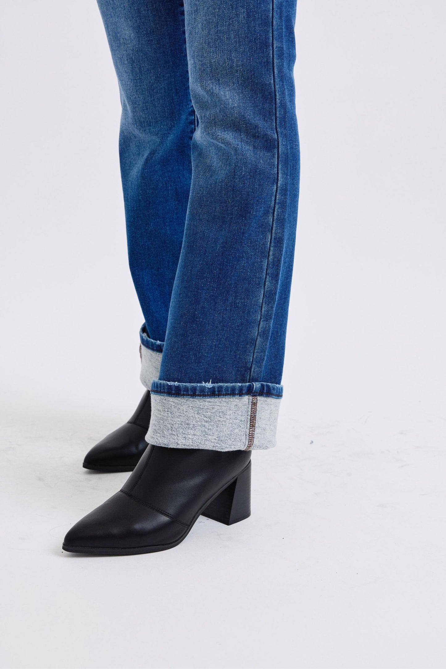 Judy Blue Mid-Rise Bootcut Jeans with Thermal Lining