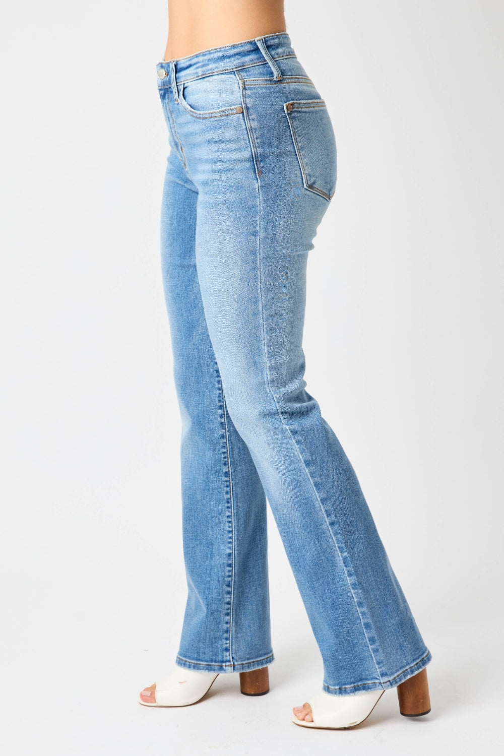 Judy Blue Mid-Rise Straight Jeans